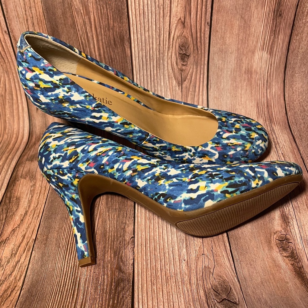 Blue Multi Pumps